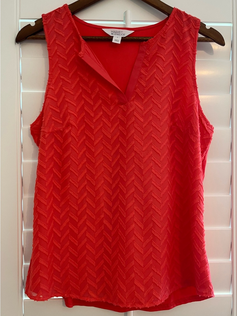 Market & Spruce Coral-Pink Sleeveless V-Neck Textured Tank